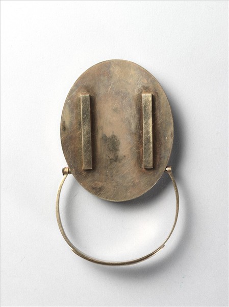 內填琺瑯嵌珠石帶板