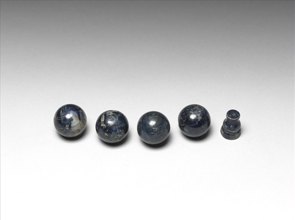 藍色寶石佛頭塔