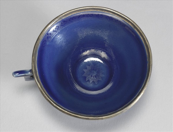 霽青描金單把杯