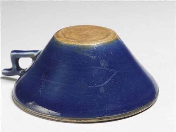 霽青描金單把杯