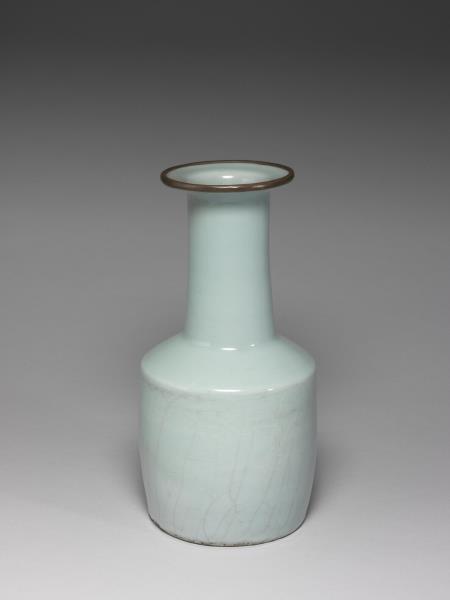 龍泉窯 青瓷紙槌瓶