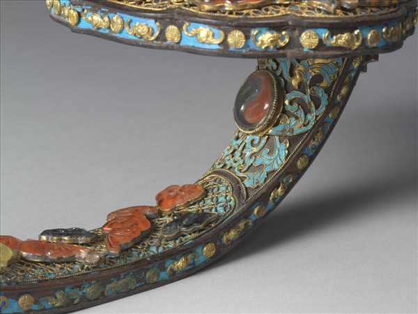 紅木鑲寶石如意