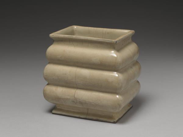 官窯 青瓷三登方壺