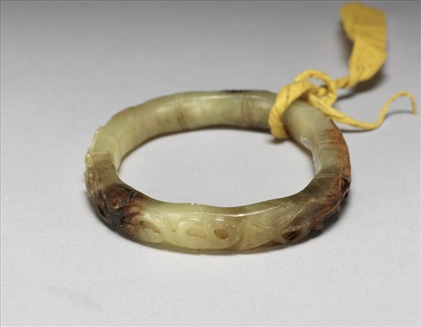 玉靈芝紋竹節式鐲