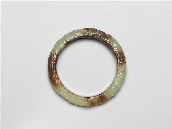 玉螭紋鐲
