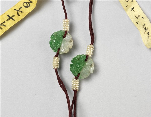 鍍金纍絲點翠花籃香囊