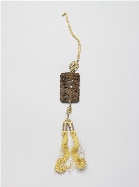 茄楠木松芝香珮