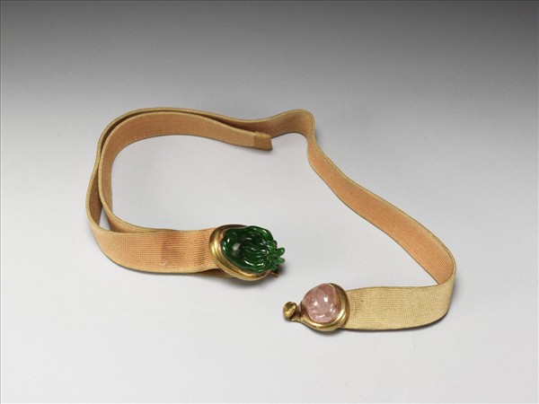銅鍍金嵌翠玉碧璽帶扣腰帶