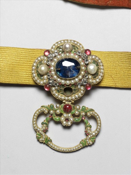 鑲珠石花卉帶頭腰帶