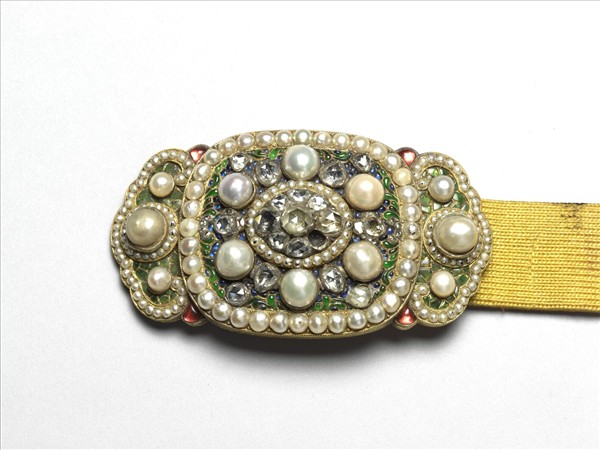 鑲珠石花卉帶頭腰帶