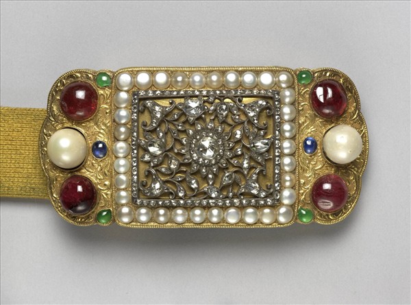 鑲珠石花卉帶頭腰帶