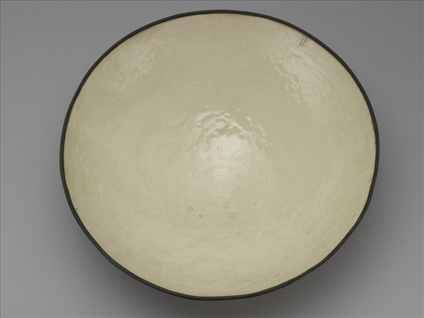 吉州窯 白瓷印花花卉紋碗