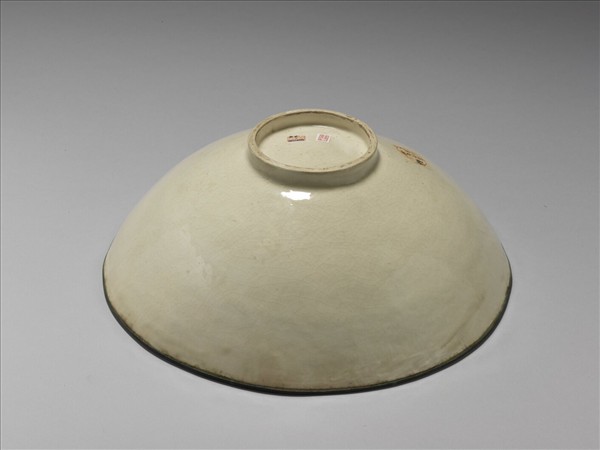 吉州窯 白瓷印花花卉紋碗