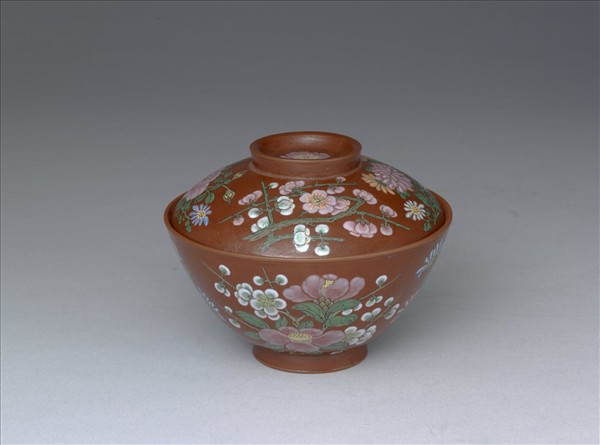 宜興胎畫琺瑯四季花卉蓋碗