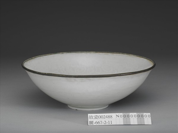 景德鎮窯系 青白瓷印花博古花卉紋碗