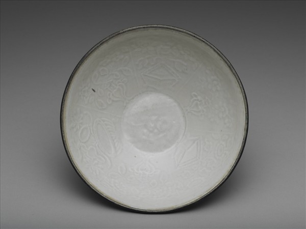 景德鎮窯系 青白瓷印花博古花卉紋碗