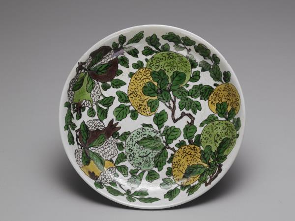 素三彩三多花果紋盤