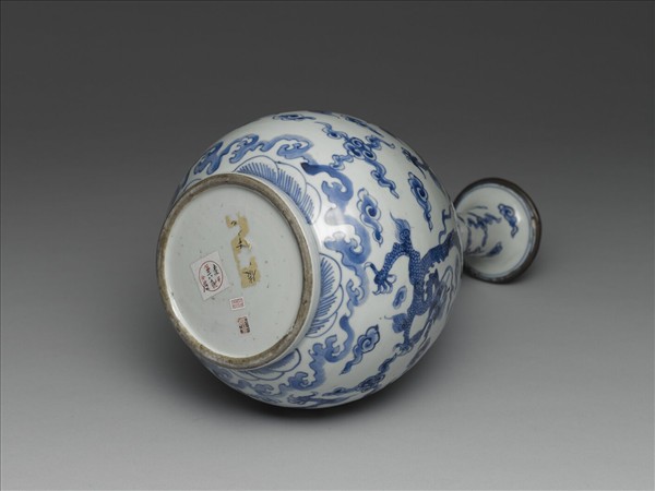 景德鎮窯 青花雲龍玉壺春瓶