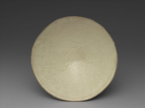 白瓷印花蓮塘魚紋碗