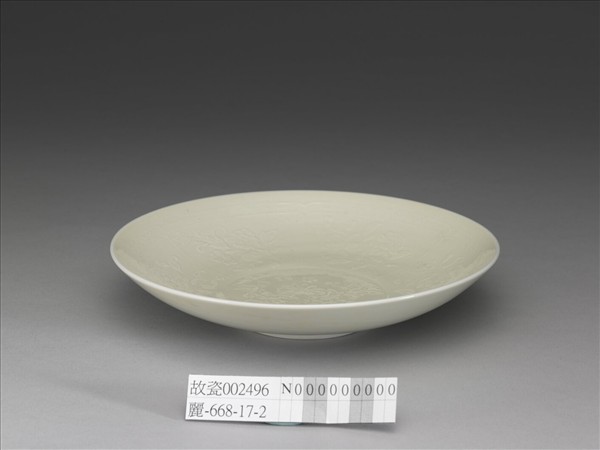 白瓷印花花卉紋盤