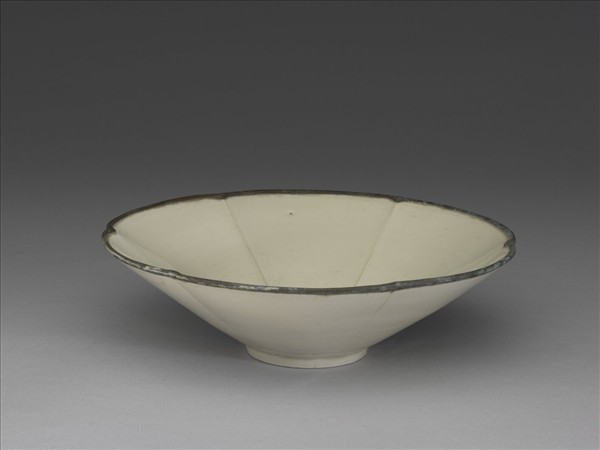 定窯 白瓷葵式碗