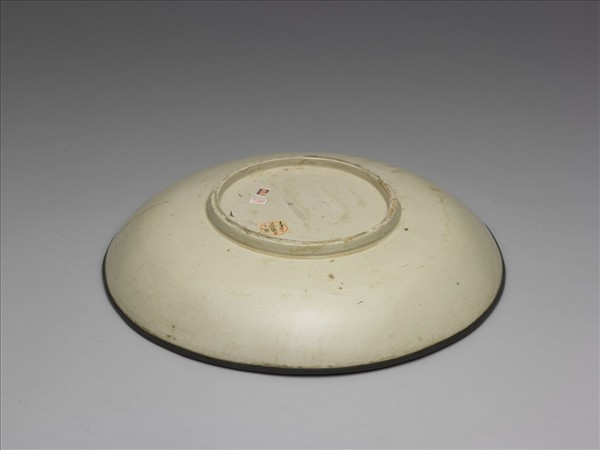 定窯 白瓷印花蓮花紋盤