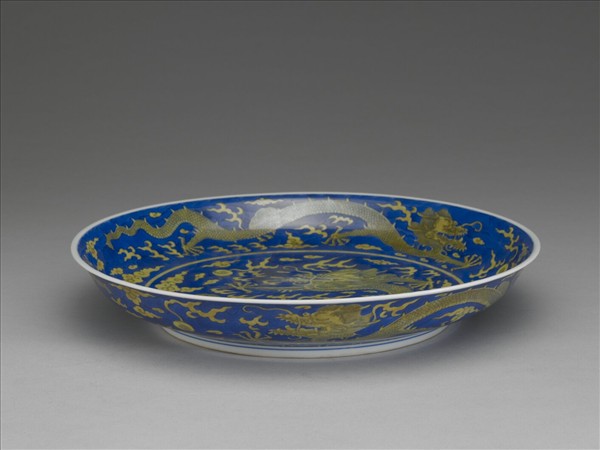 霽青釉黃龍盤