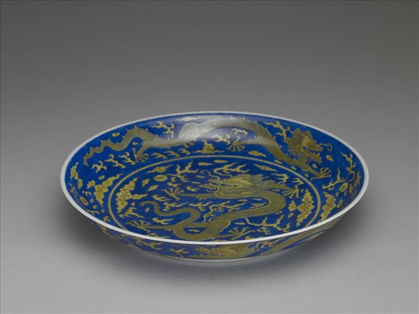 霽青釉黃龍盤
