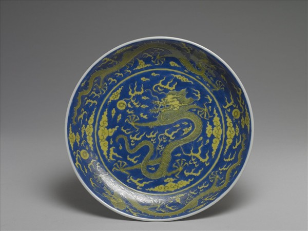 霽青釉黃龍盤
