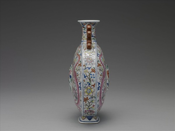 粉彩花卉雙龍紋扁壺