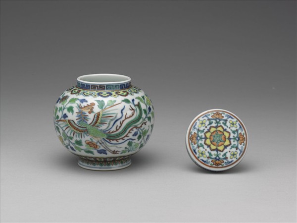 五彩鳳紋蓋罐