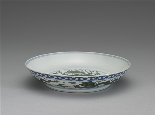 青花綠彩龍紋盤