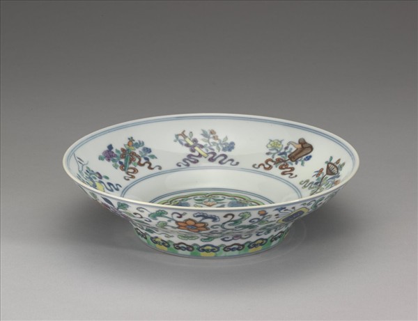 青花五彩暗八仙紋盤