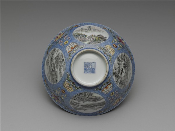琺瑯彩藍地開光四季山水碗