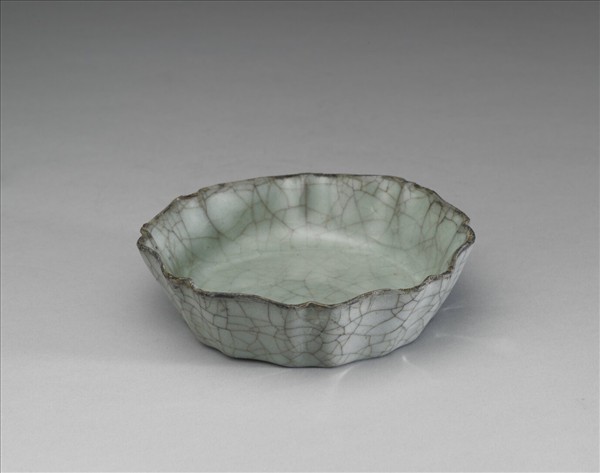 官窯 青瓷花式洗