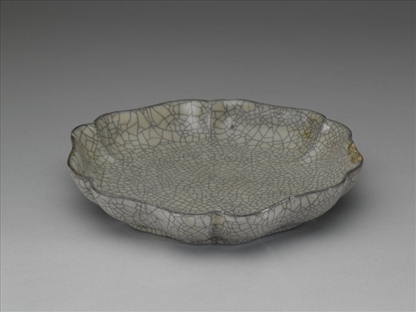 哥窯 青瓷葵花式盤