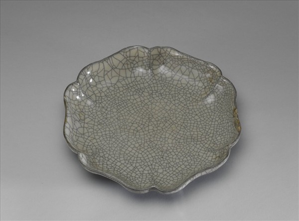 哥窯 青瓷葵花式盤