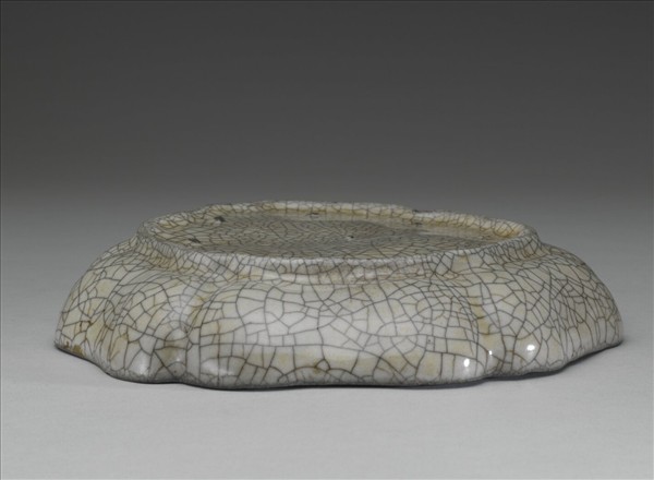 哥窯 青瓷葵花式盤