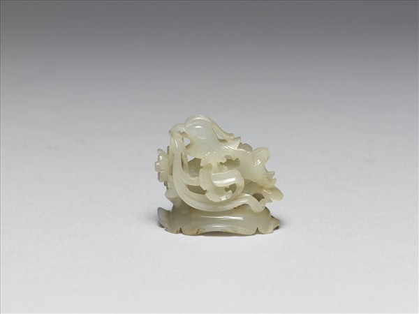 哥窯 月白釉葵瓣口盤