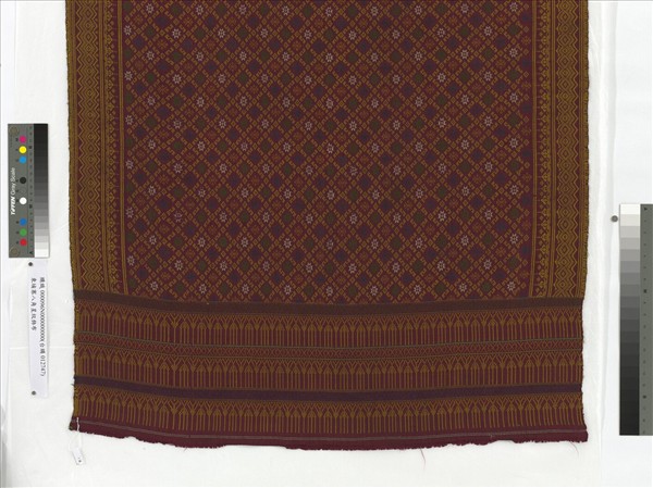 柬埔寨 八角星紋織錦飾布