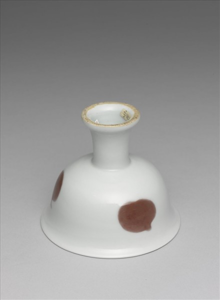 釉裡紅三果紋高足杯