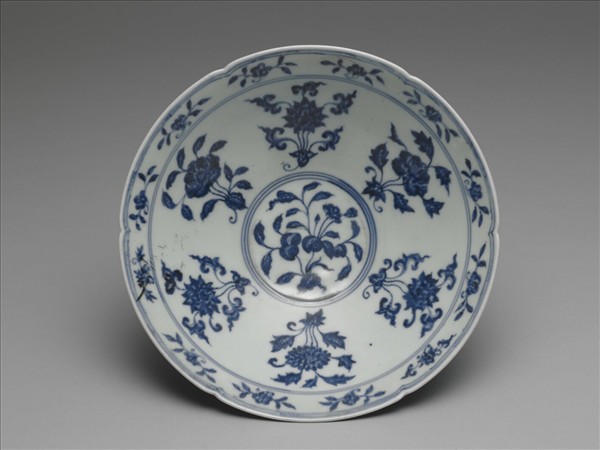 青花花果葵瓣口碗