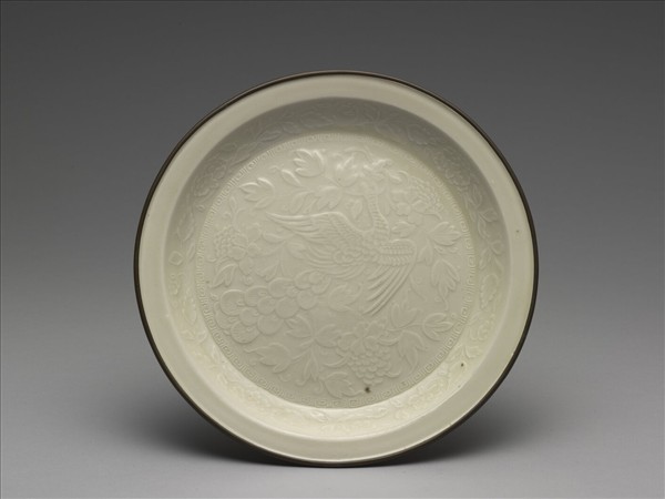 定窯 印花孔雀牡丹盤