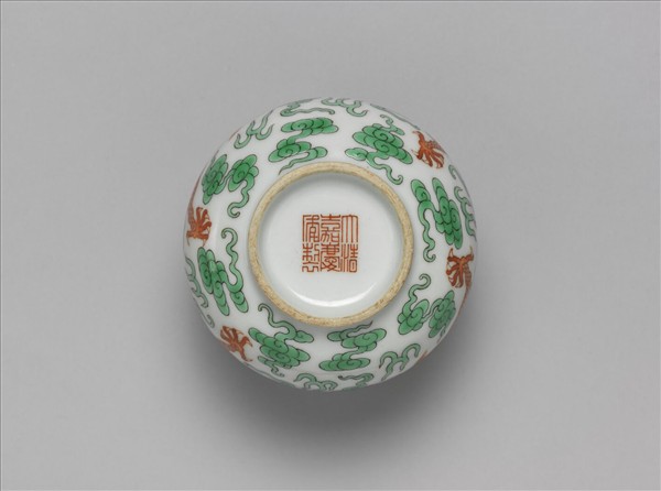 綠彩紅龍水盛及水匙