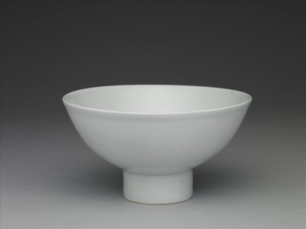 暗花八寶高足碗