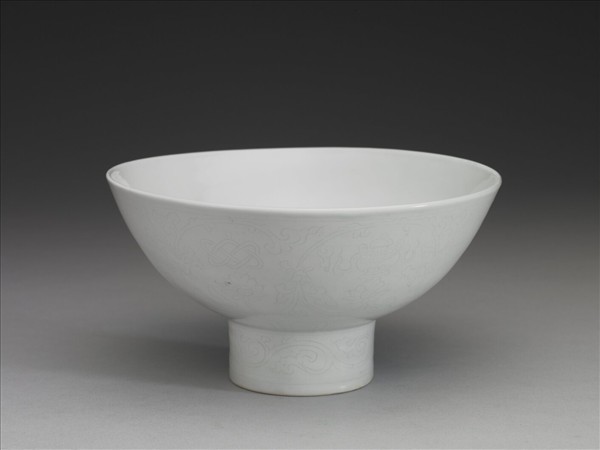 暗花八寶高足碗