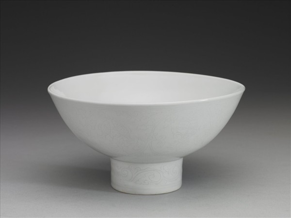 暗花八寶高足碗