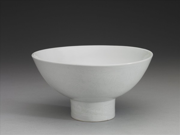 暗花八寶高足碗