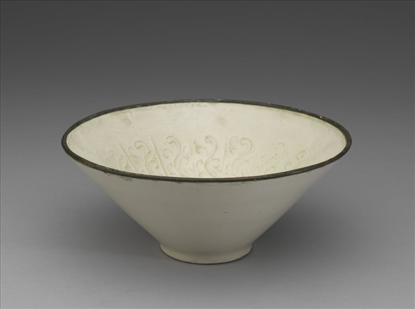 土定印花壽字碗