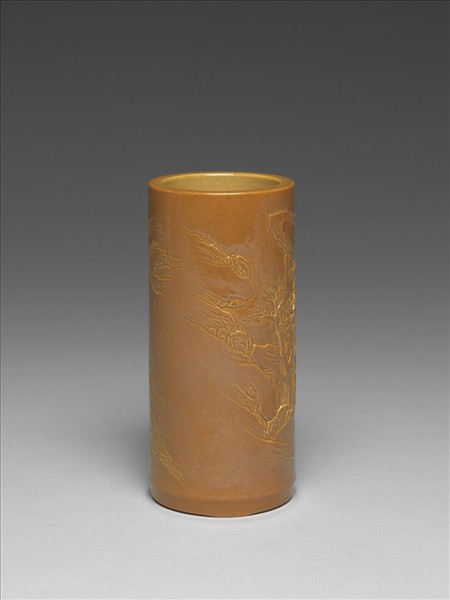 紫金釉雕刻山水筆筒